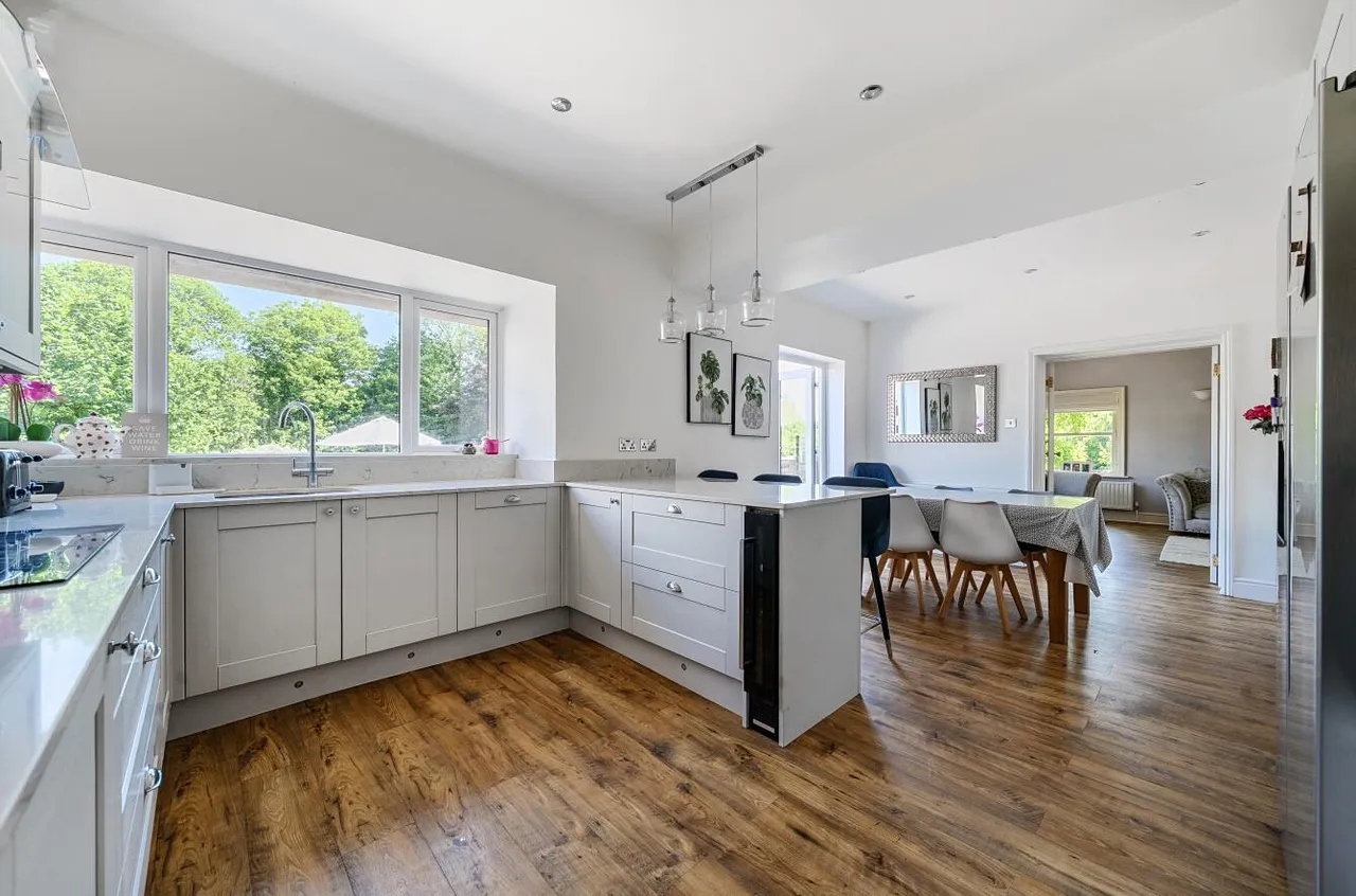 Distinguished Detached Edwardian Residence, East Malling, photo 2