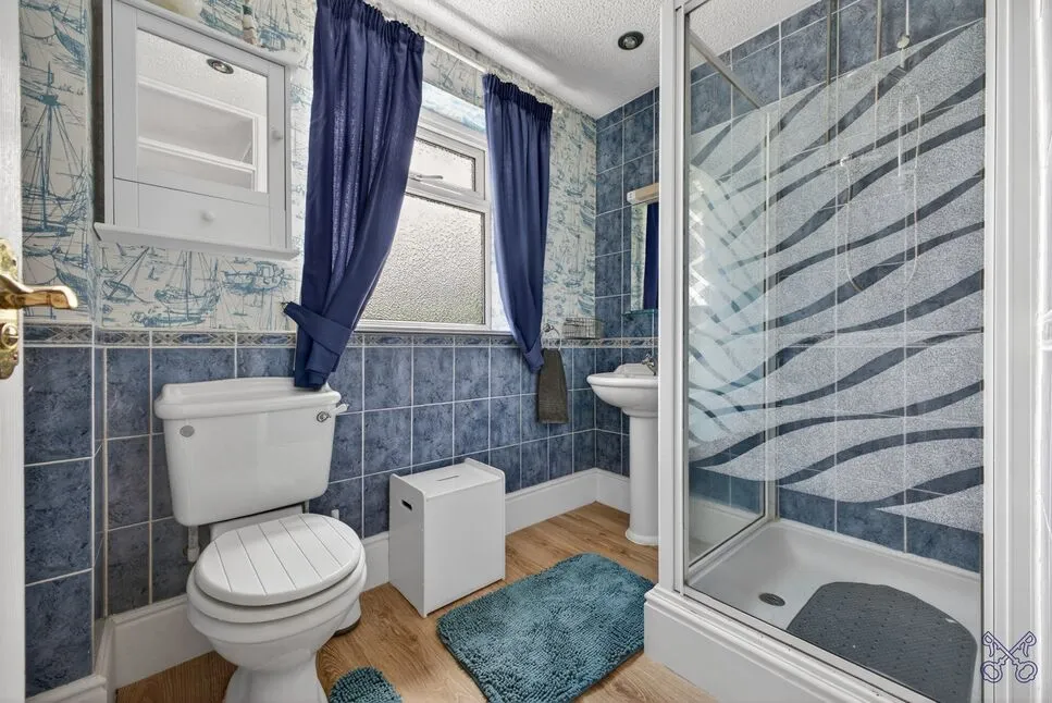 Blacksmiths Close, South Littleton, WR11, photo 13