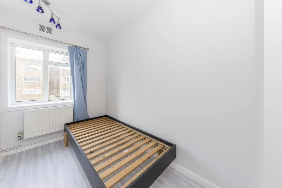 Gap Road, SW19, photo 4