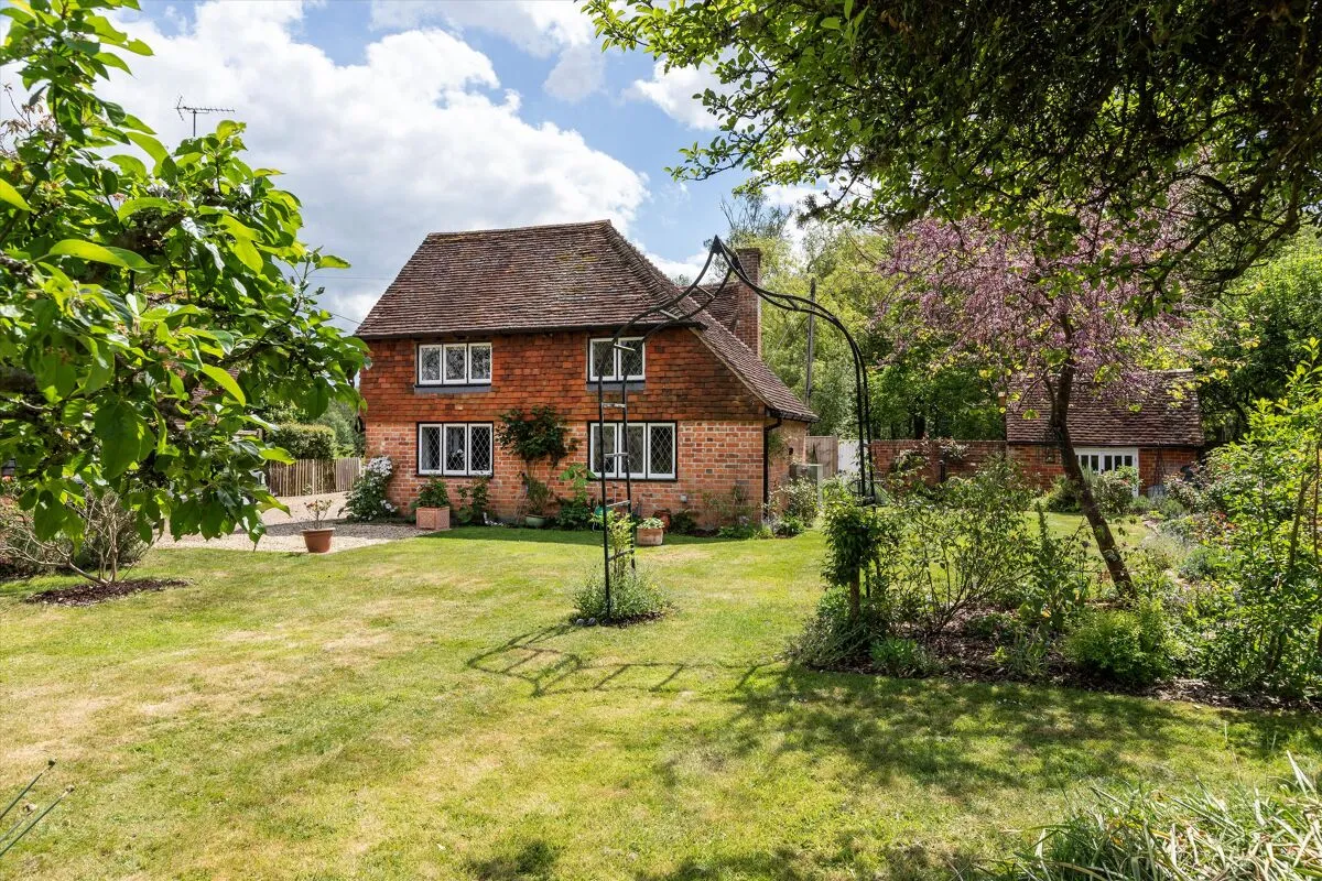 The Common, Dunsfold, GU8, photo 4