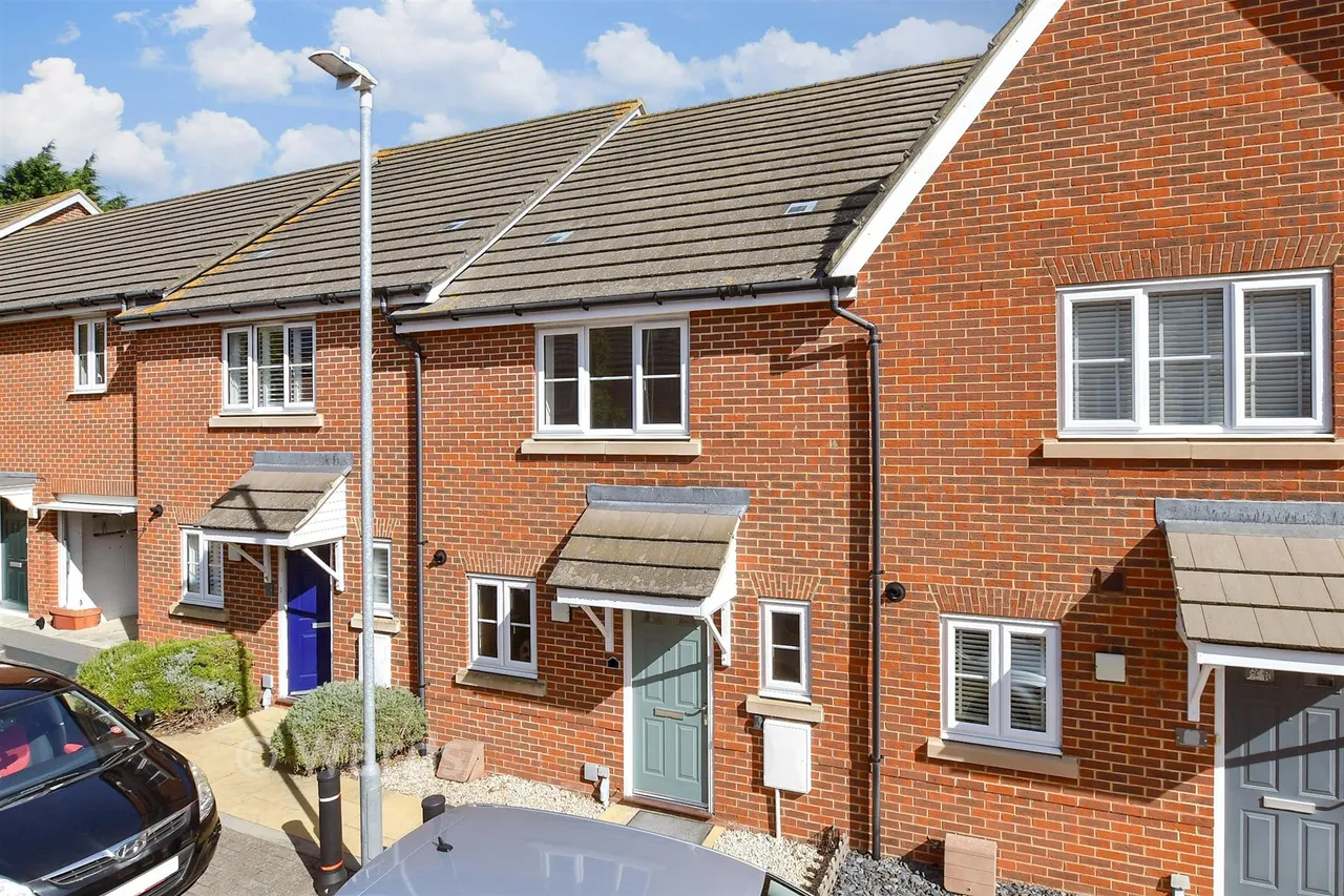 3 bed house for sale, Scholars Close, Deal, CT14
