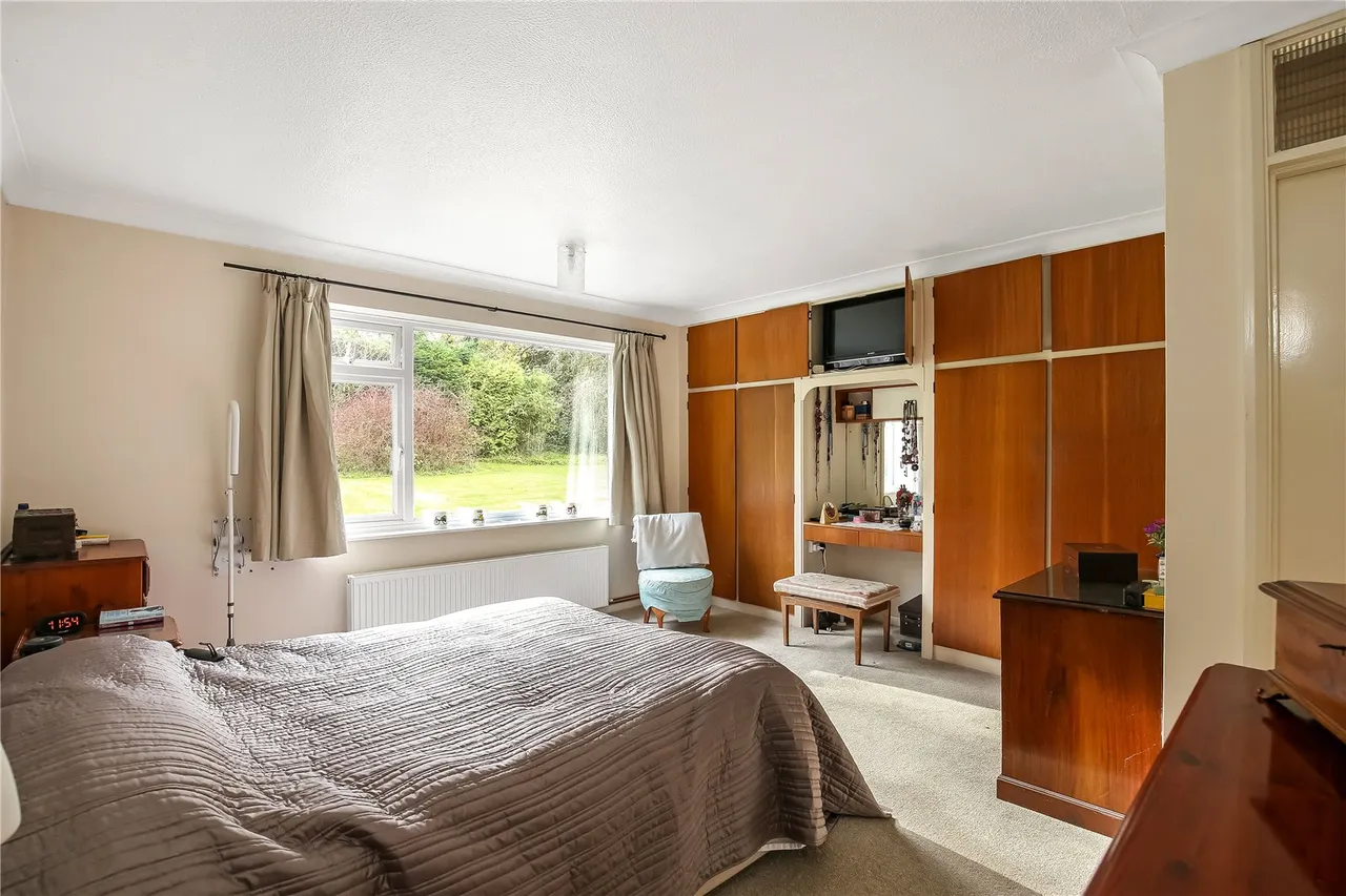Saunders Lane, Awbridge, Romsey, Hampshire, SO51 0GP, photo 12