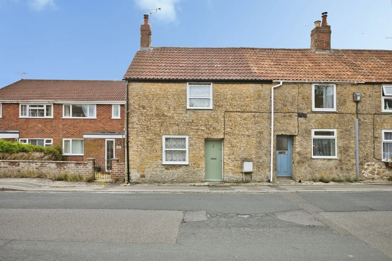 Lang Road, Crewkerne, TA18, photo 11