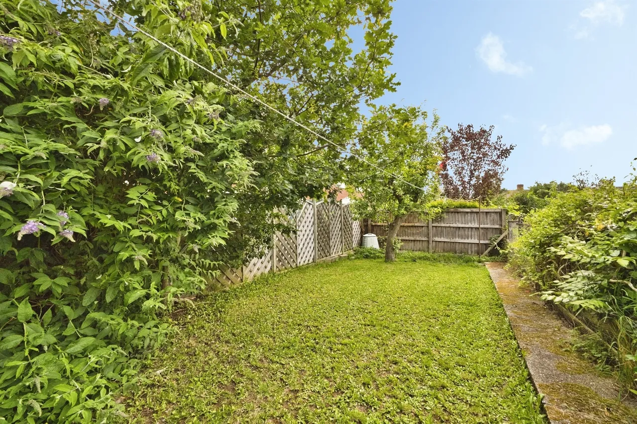 Lang Road, Crewkerne, TA18, photo 7