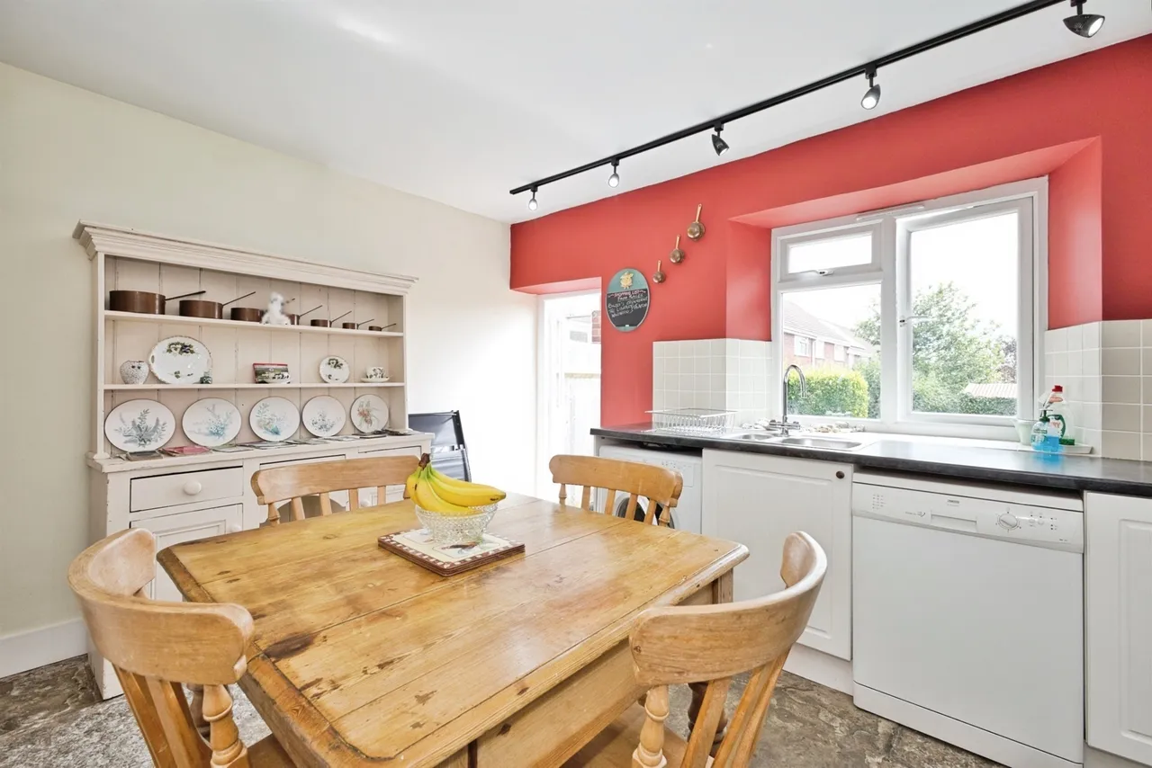 Lang Road, Crewkerne, TA18, photo 13