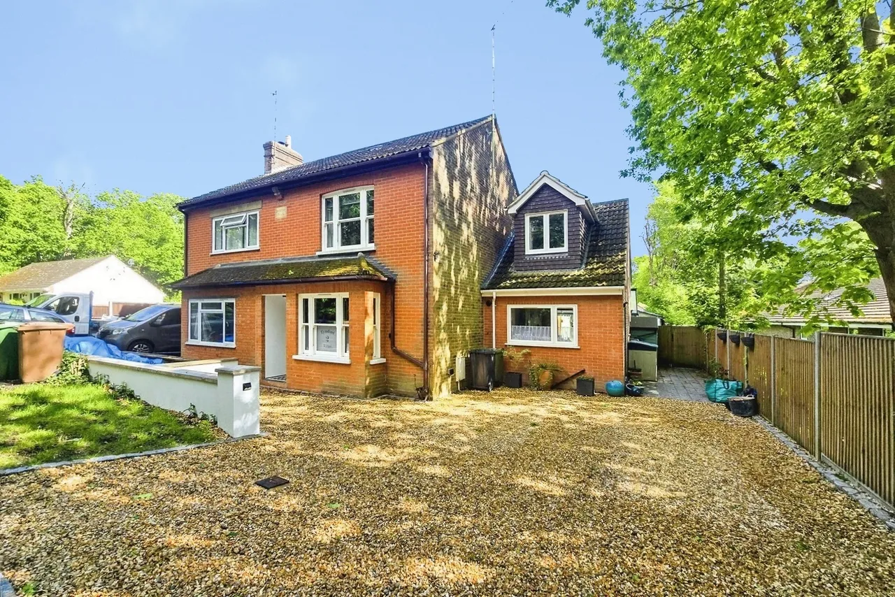 4 bed house for sale — Chandlers Road, Ash Vale, Surrey, GU12 5DX