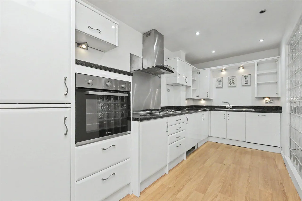 Carisbrooke Road, Far Headingley, LS16, photo 3