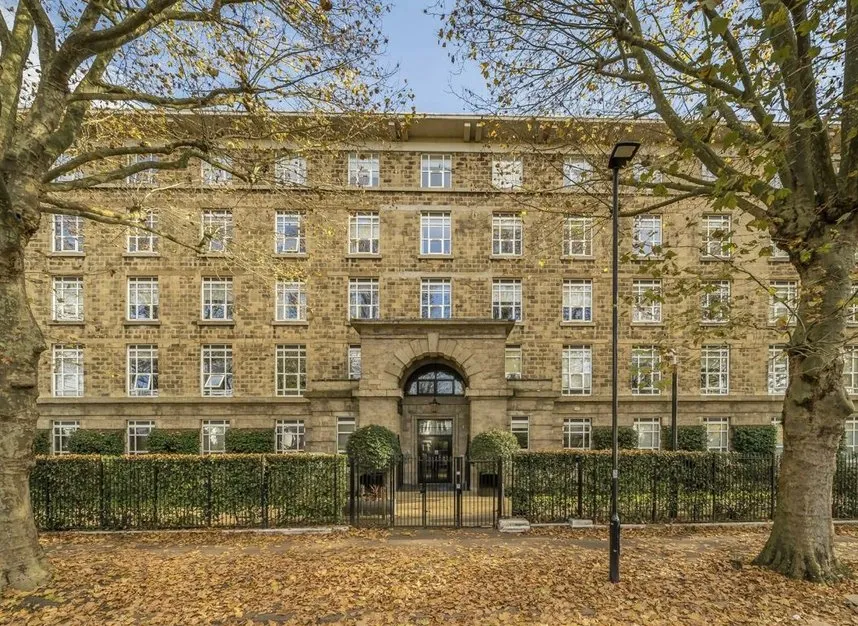 4 bed flat for sale — Bromyard Avenue, Acton, W3