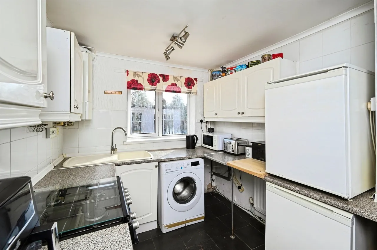 Carlton Close, Mosborough, Sheffield, photo 3