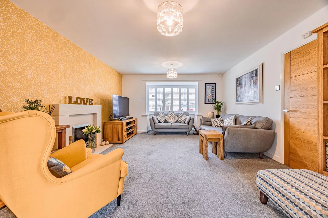 Petersfield Gardens, Culcheth, WA3, photo 5