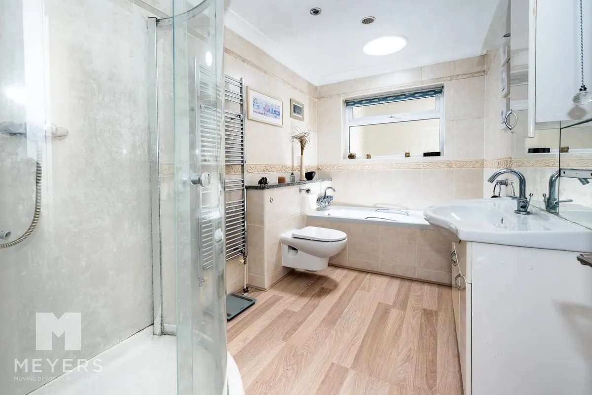 Burton Close, Ashley Heath, BH24, photo 18