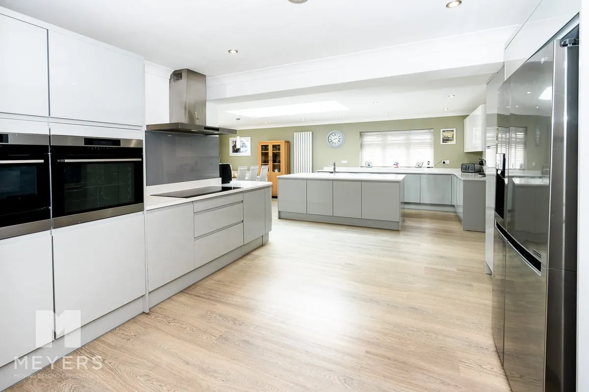 Burton Close, Ashley Heath, BH24, photo 6