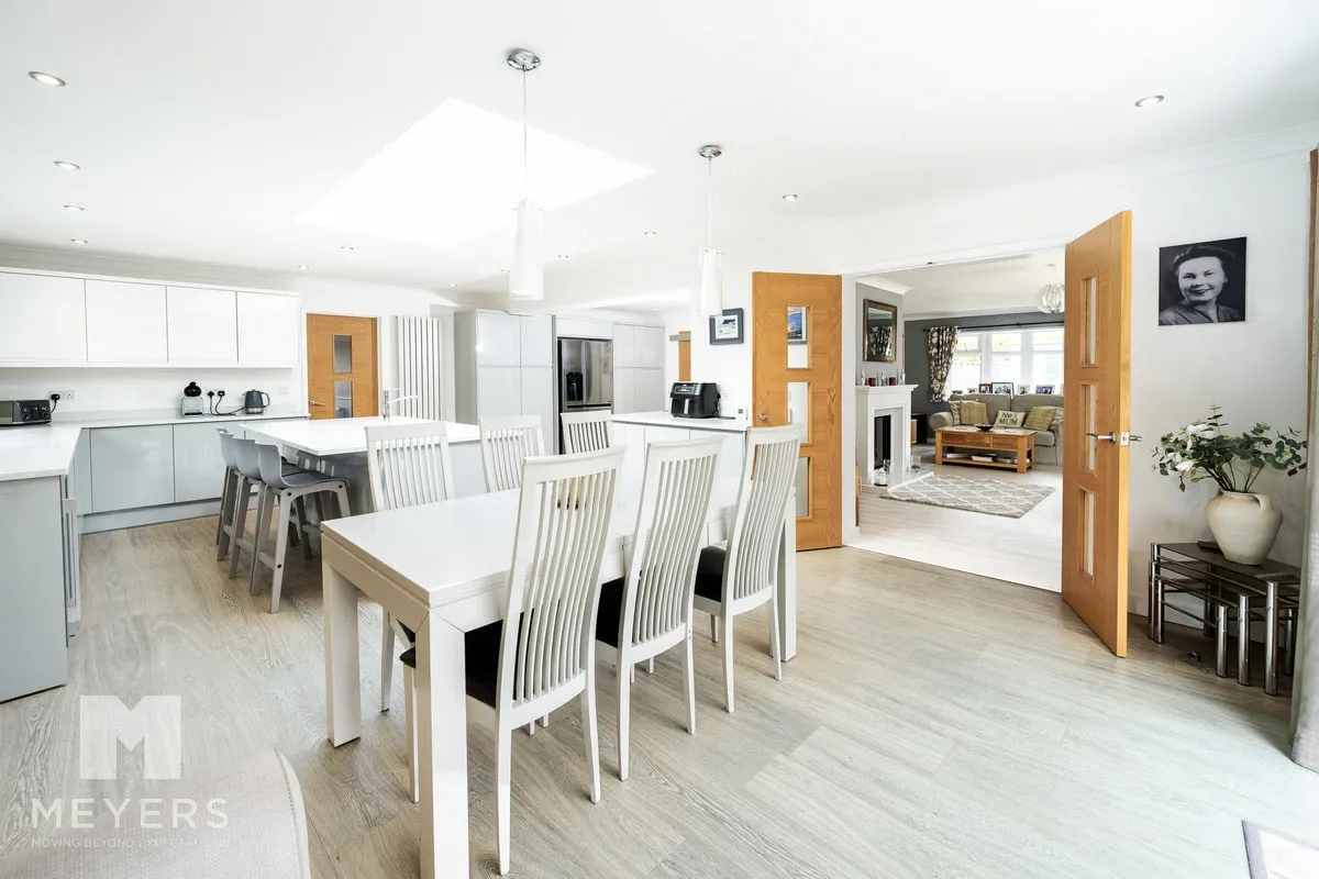 Burton Close, Ashley Heath, BH24, photo 8