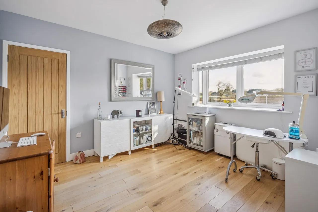 Heath End Road, Great Kingshill, HP15, photo 7