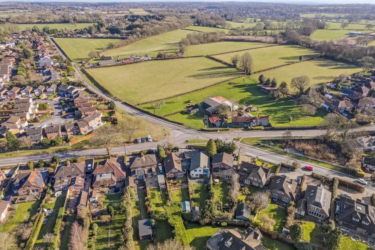 Heath End Road, Great Kingshill, HP15, photo 40