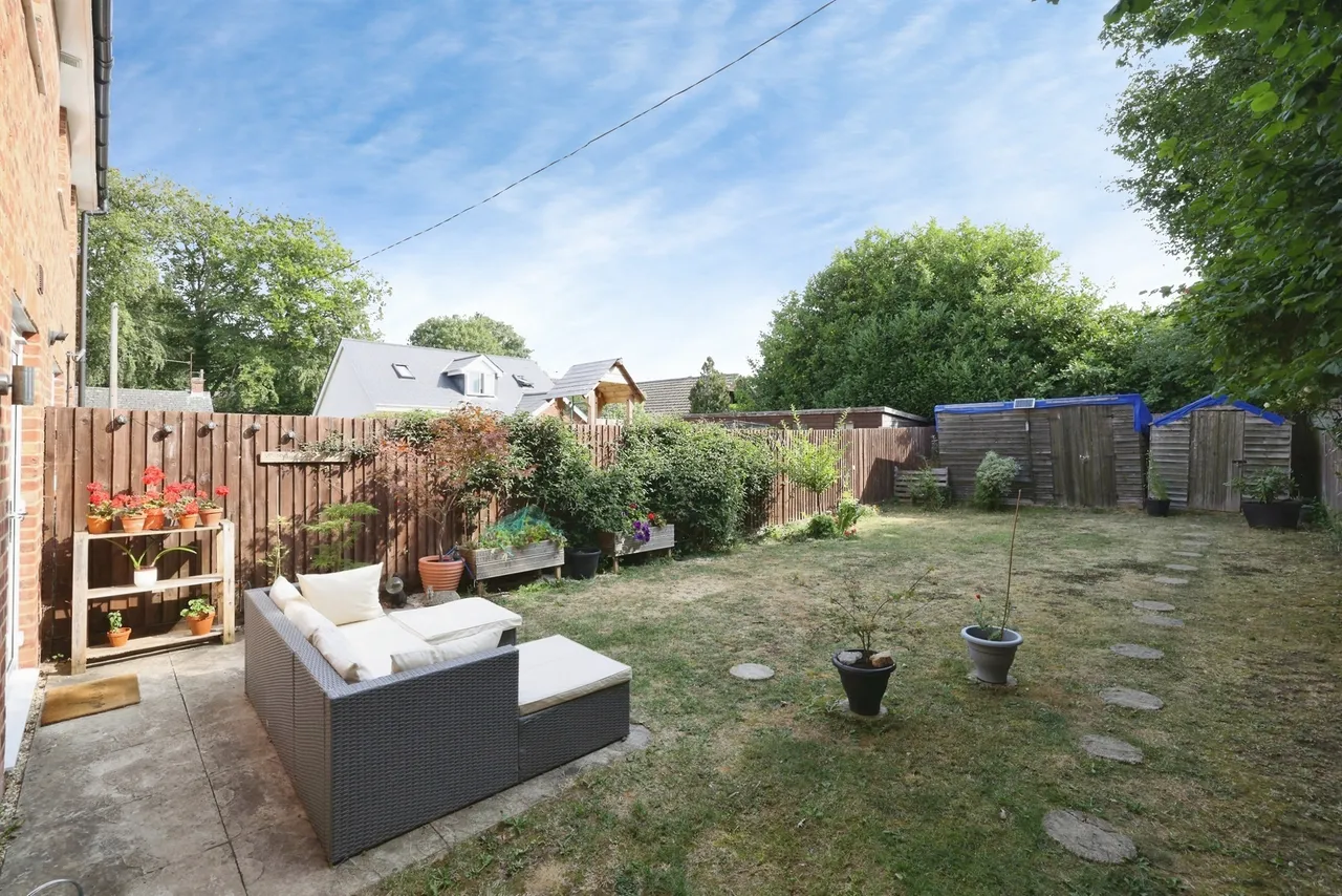 Wyke Court, Picket Piece, SP11, photo 12