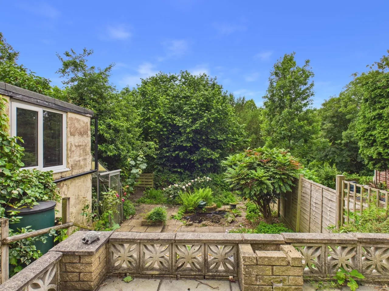 Sheffield Road, Hyde, SK14, photo 19