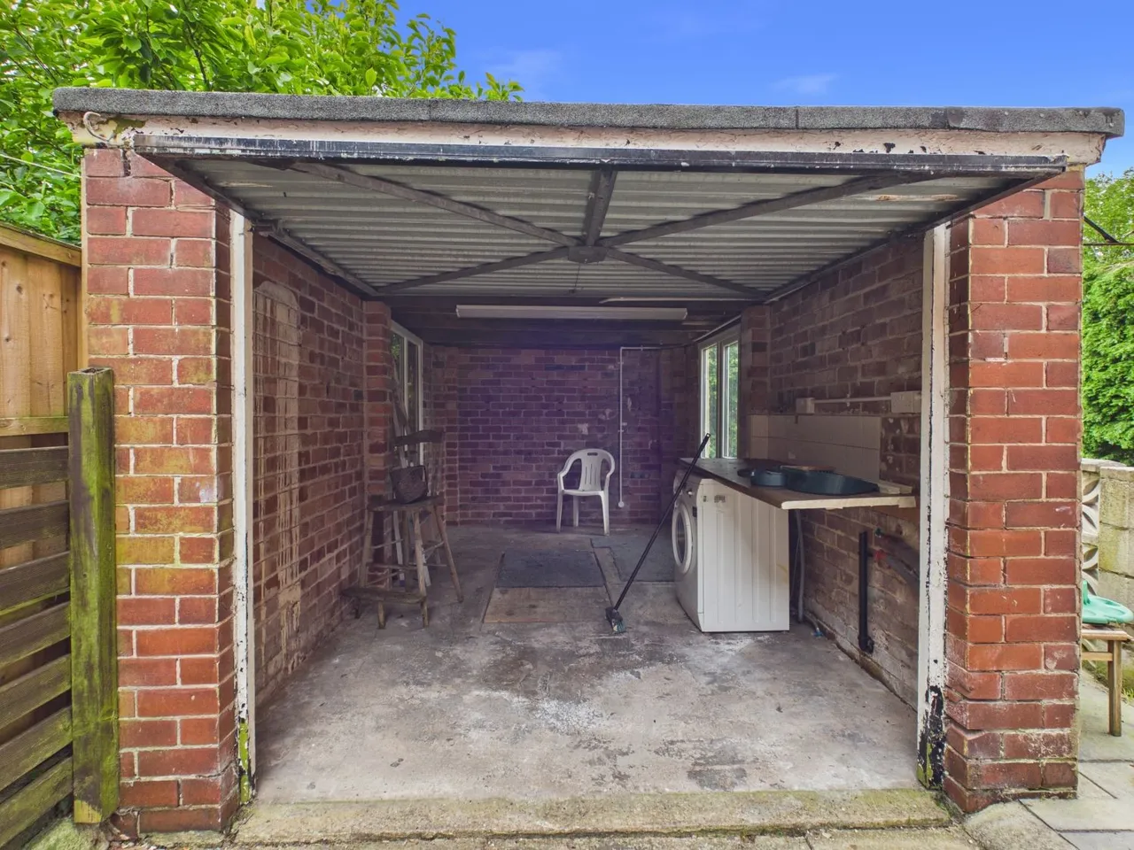 Sheffield Road, Hyde, SK14, photo 25