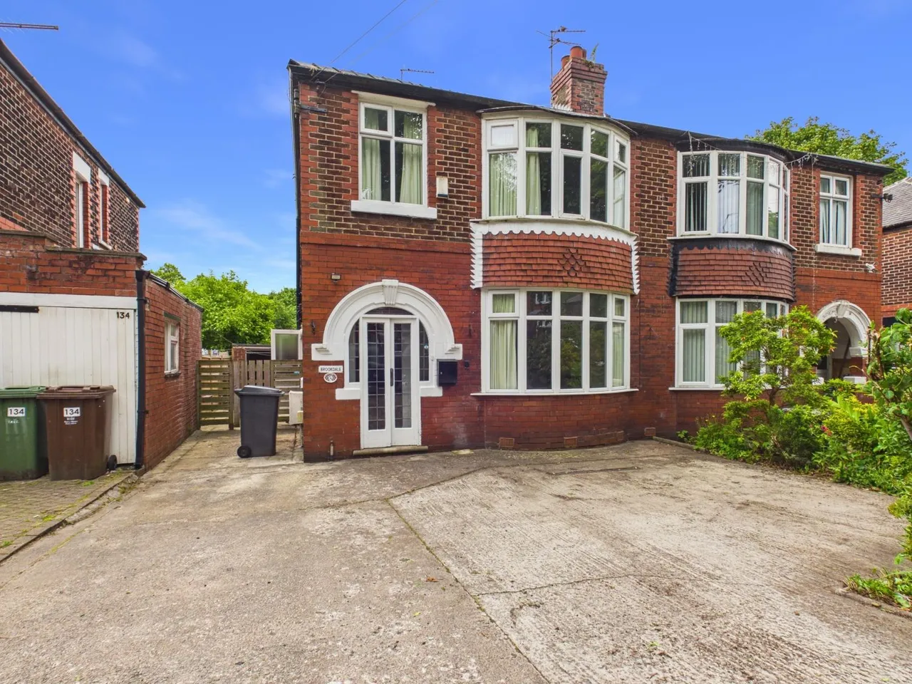 3 bed house for sale, Sheffield Road, Hyde, SK14