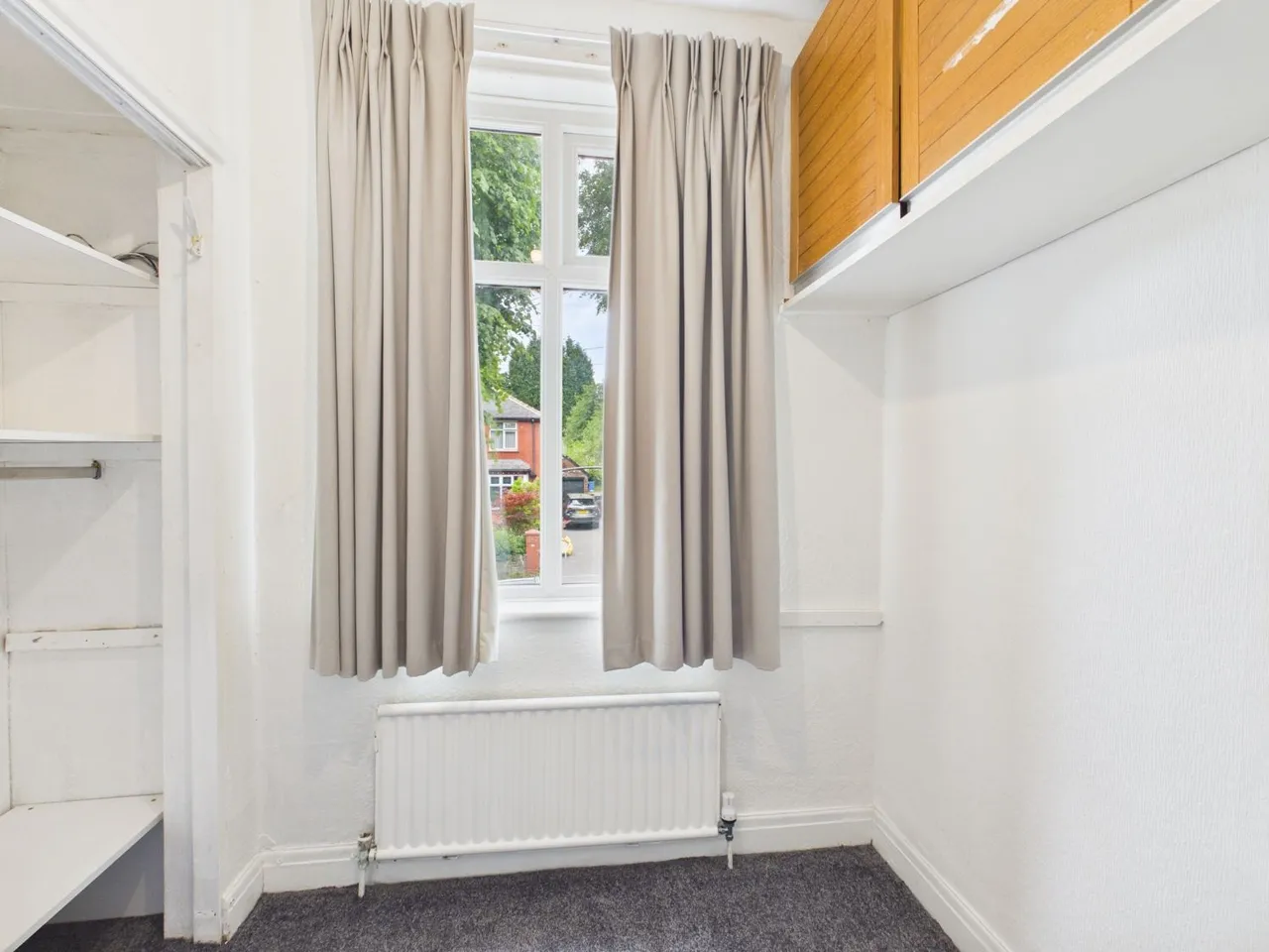 Sheffield Road, Hyde, SK14, photo 17