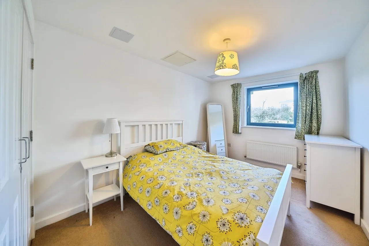Cottons Approach, Romford, RM7, photo 6