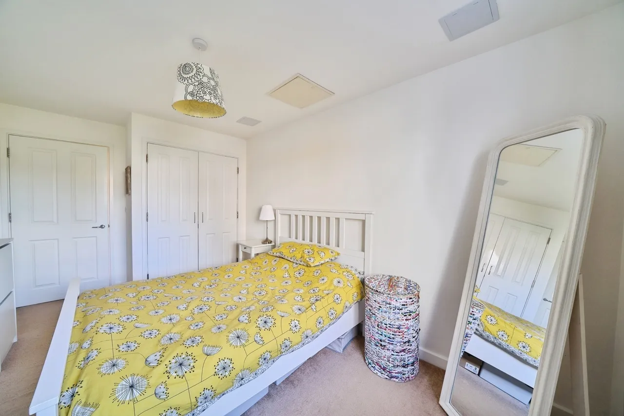 Cottons Approach, Romford, RM7, photo 7
