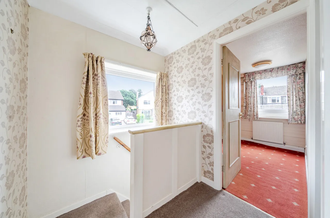 Hall Park Avenue, Horsforth, LS18, photo 10