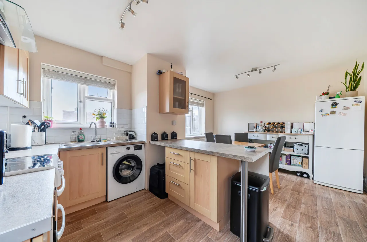 Cumbrian Avenue, Bexleyheath, DA7, photo 15