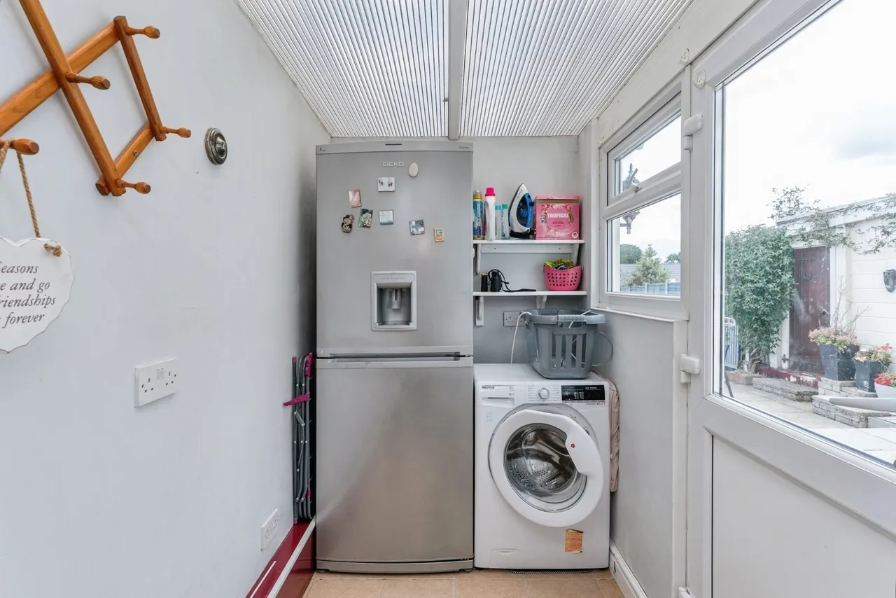 Hillcourt Avenue, Bagillt, CH6, photo 17