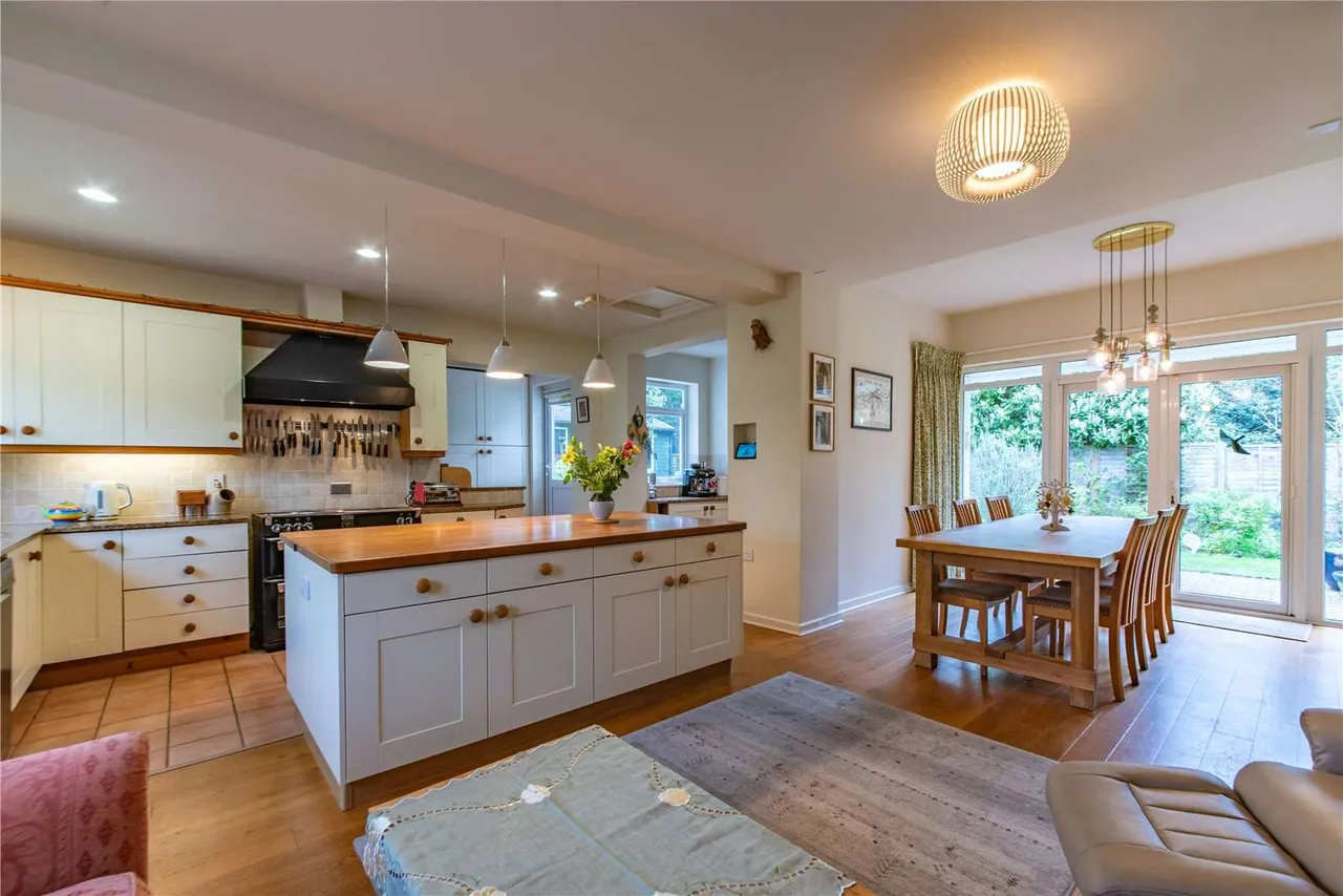 Burghfield, Reading, Berkshire, RG30 3TG, photo 6