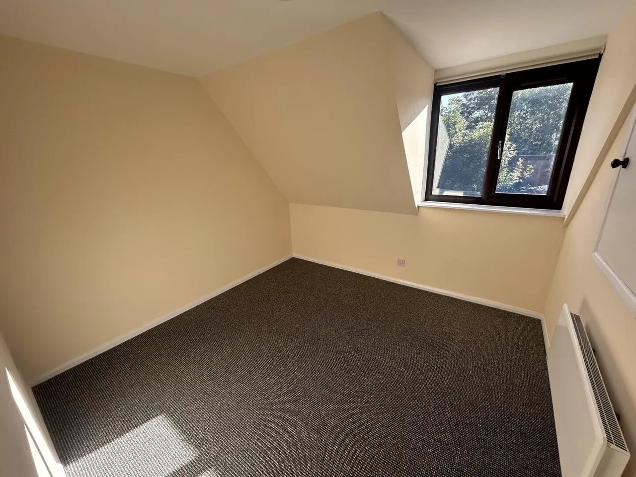 Camille Close, South Norwood, photo 8