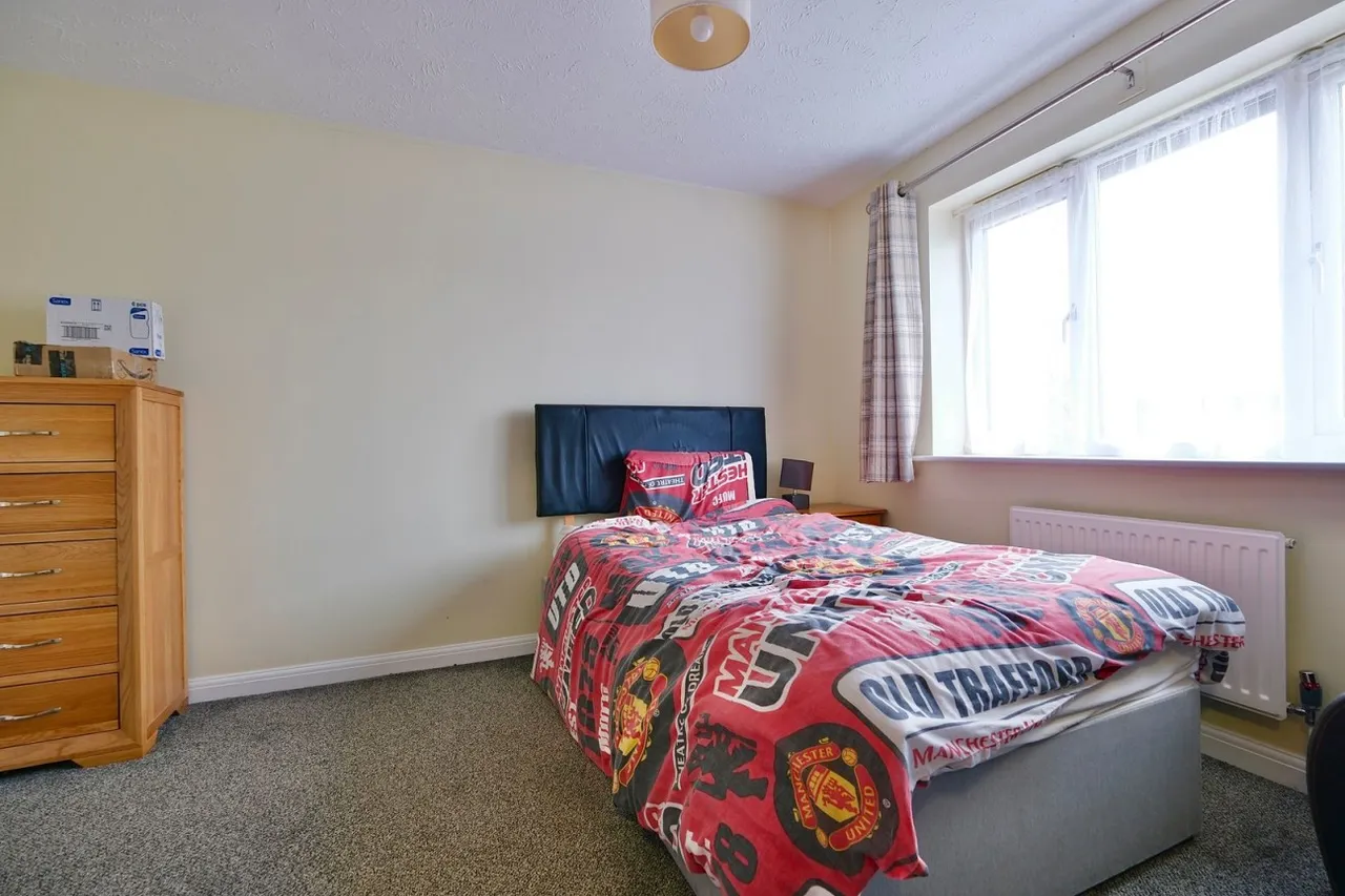 Merlin Close, Hartford, PE29, photo 8