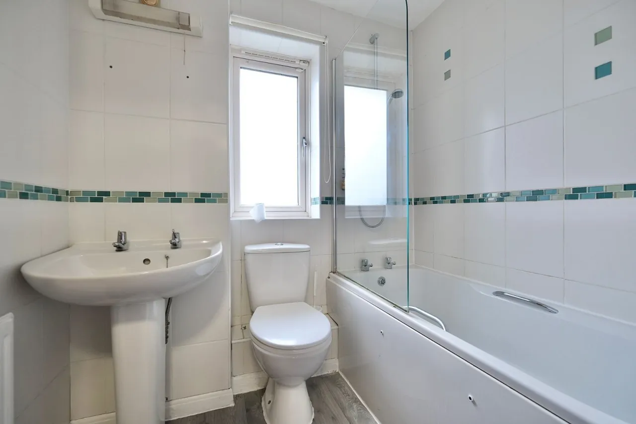 Merlin Close, Hartford, PE29, photo 11