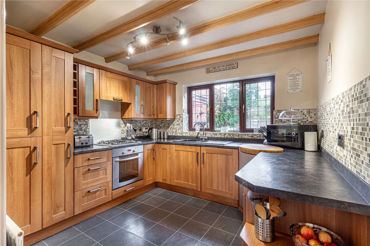 Shirehampton Close, Webheath, Redditch, Worcestershire, B97 5PF, photo 3