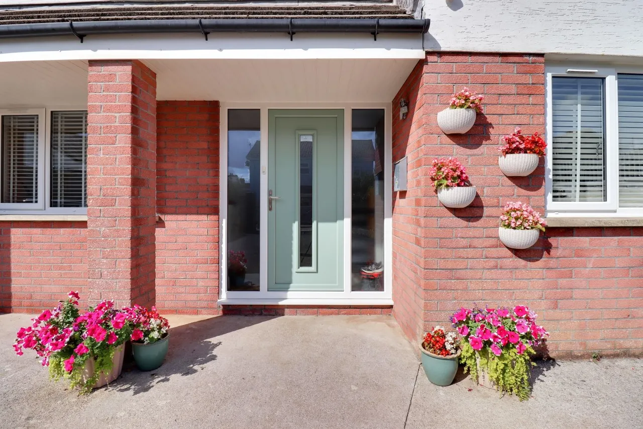 Restways, Porthcawl, CF36, photo 3