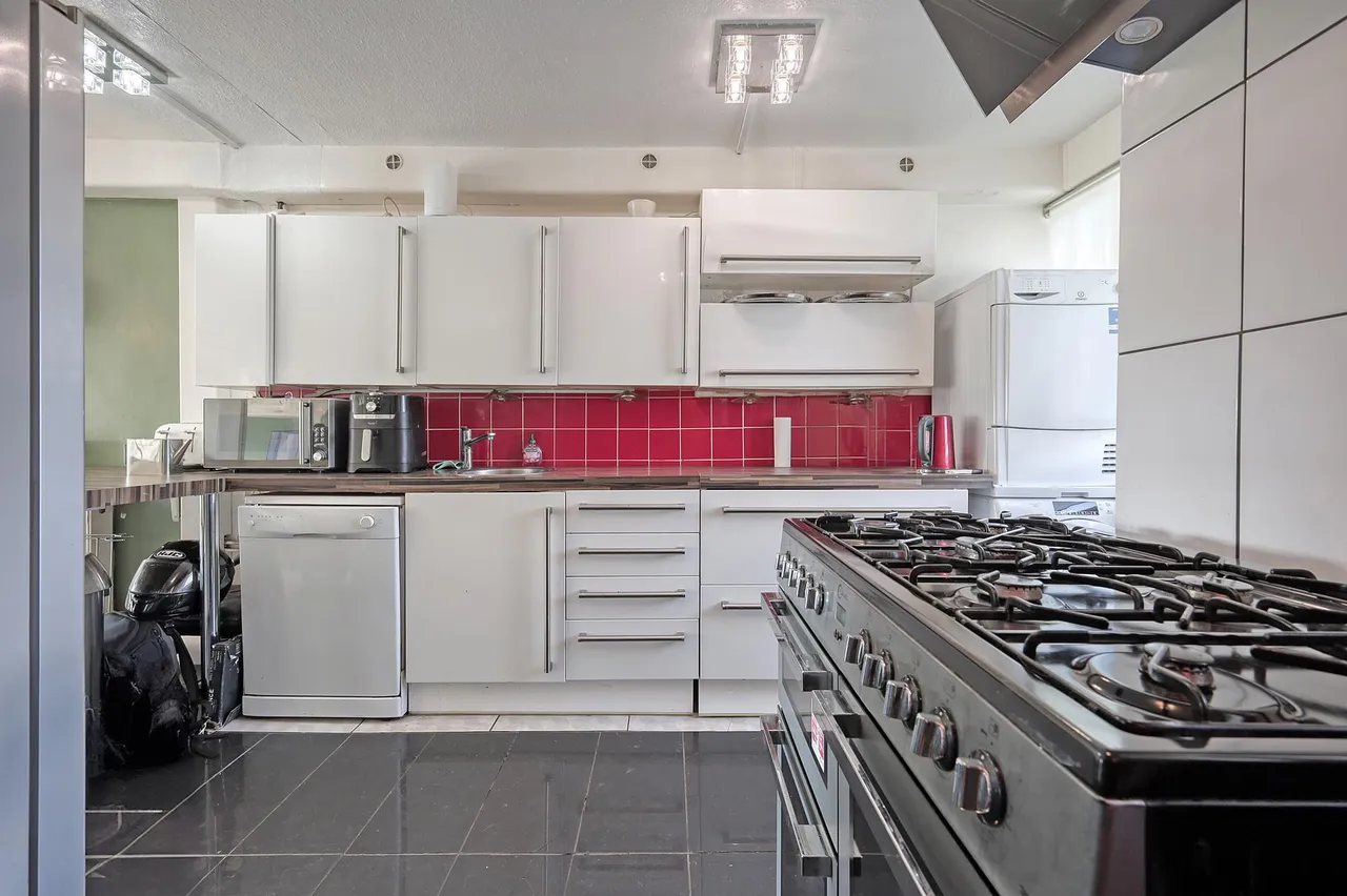 Highcliffe Drive, London, SW15, photo 7