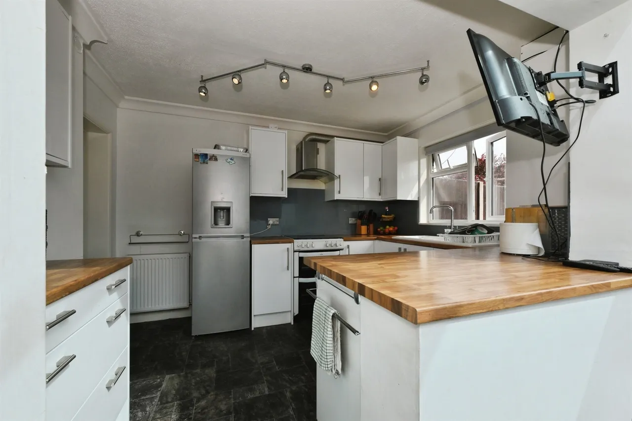 Wharf Road, Broxbourne, photo 5