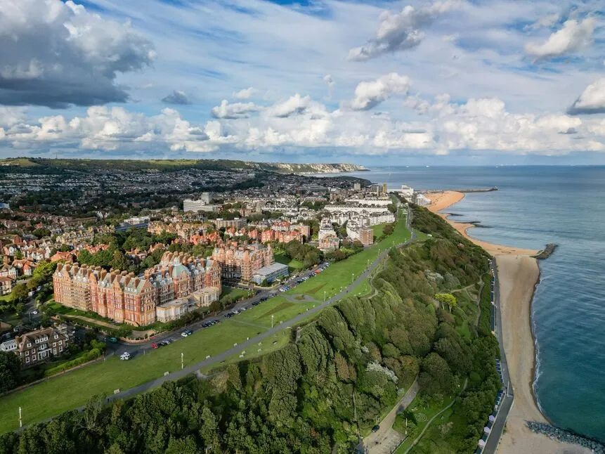 2 bed flat for sale — The Leas, Folkestone, Kent, CT20