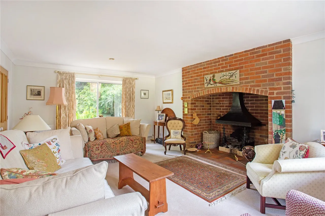 Brookway Road, Cheltenham, GL53, photo 3