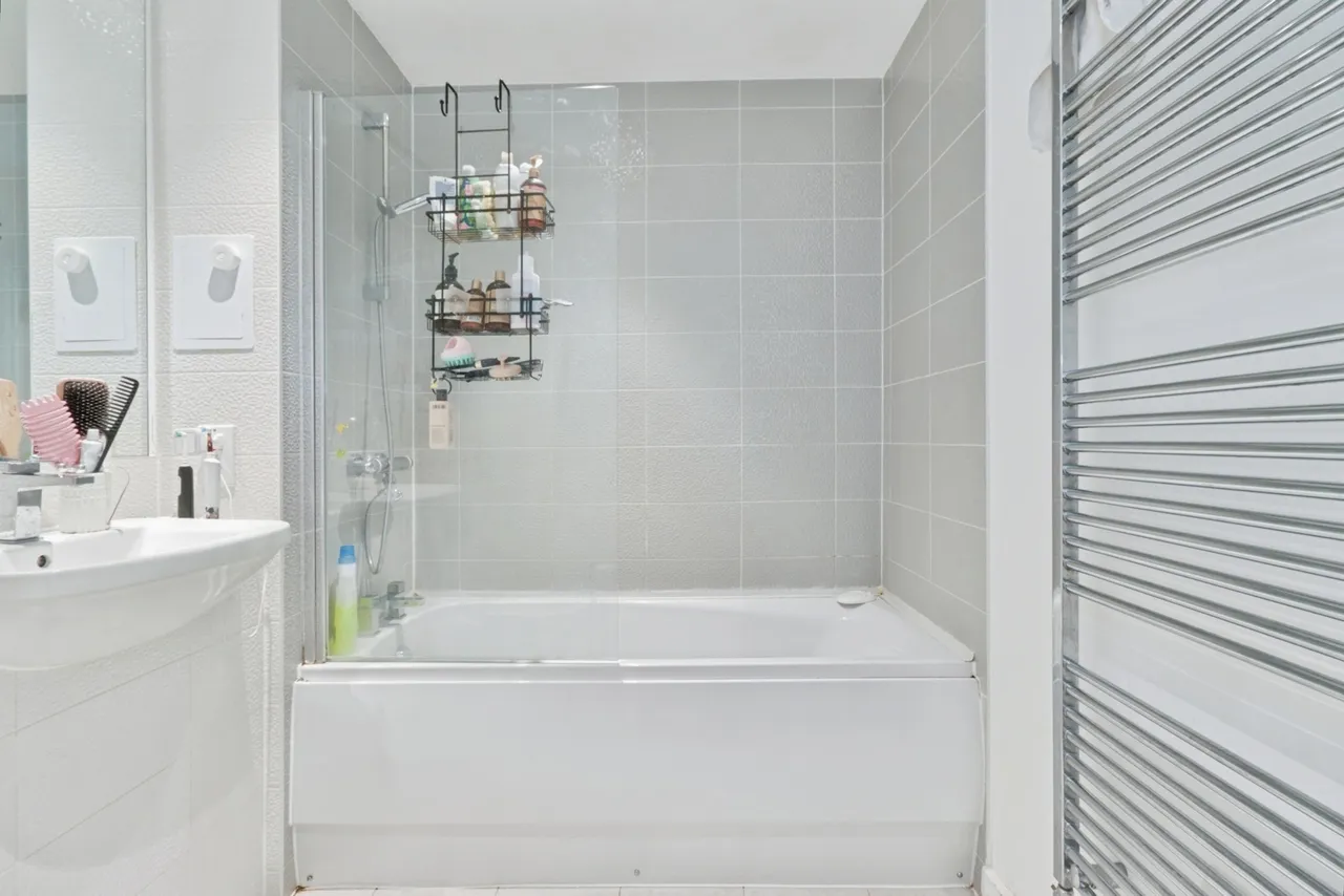Rolfe Terrace, London, SE18, photo 18