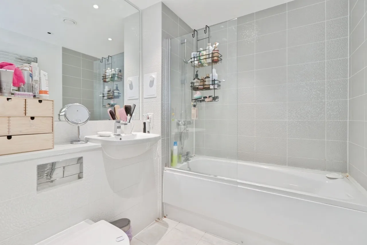 Rolfe Terrace, London, SE18, photo 19