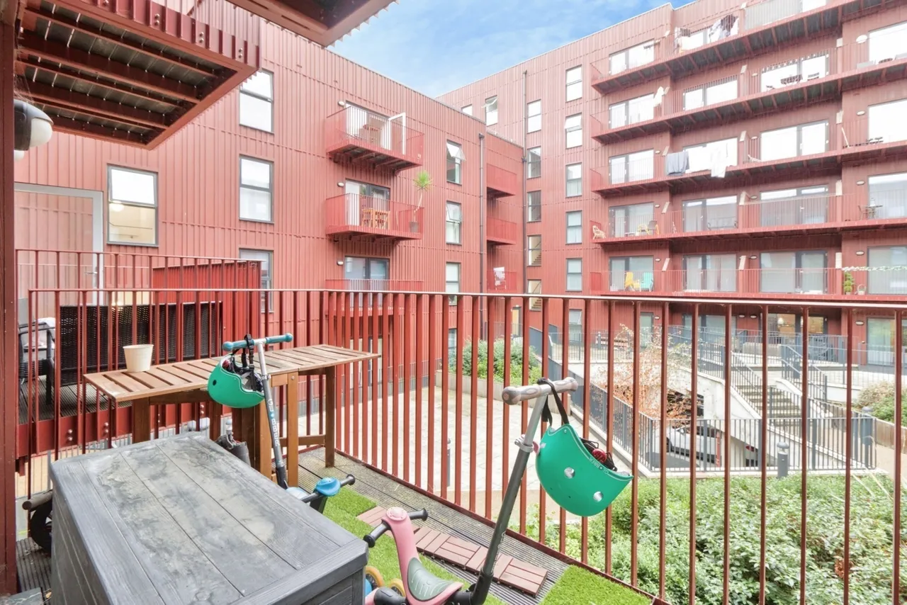 Rolfe Terrace, London, SE18, photo 22