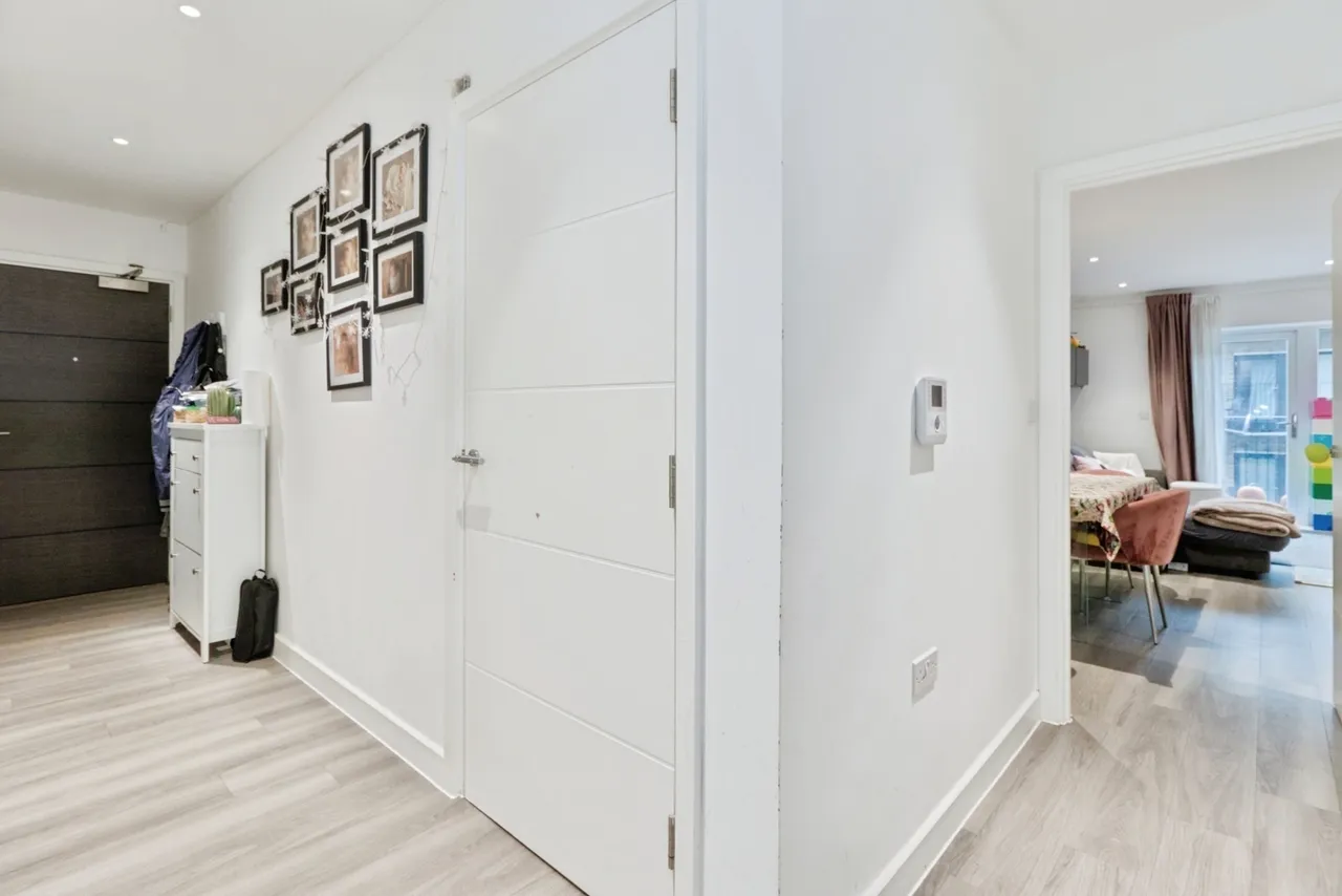 Rolfe Terrace, London, SE18, photo 13