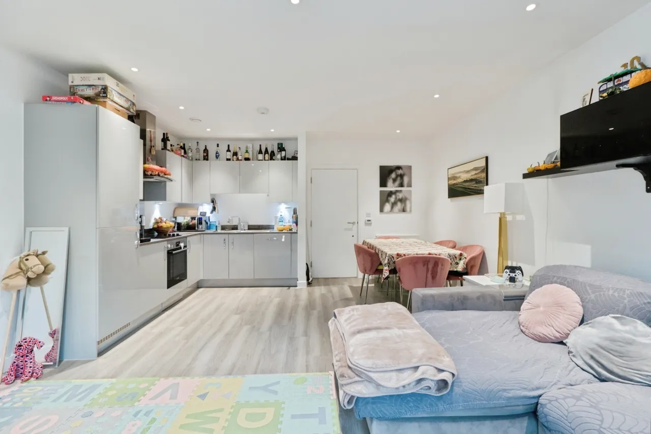 Rolfe Terrace, London, SE18, photo 3