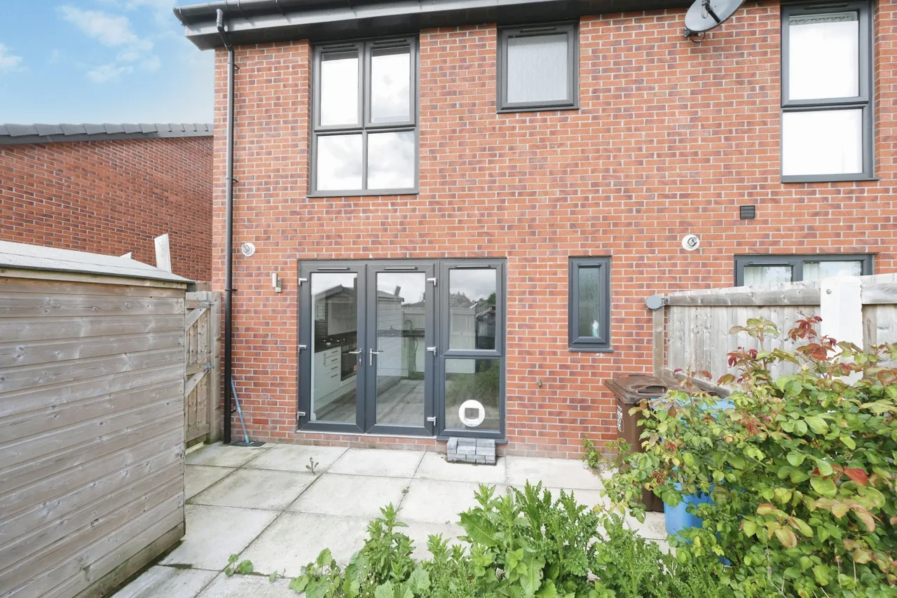 Whiteley Field Lane, SHEFFIELD, South Yorkshire, S6, photo 4