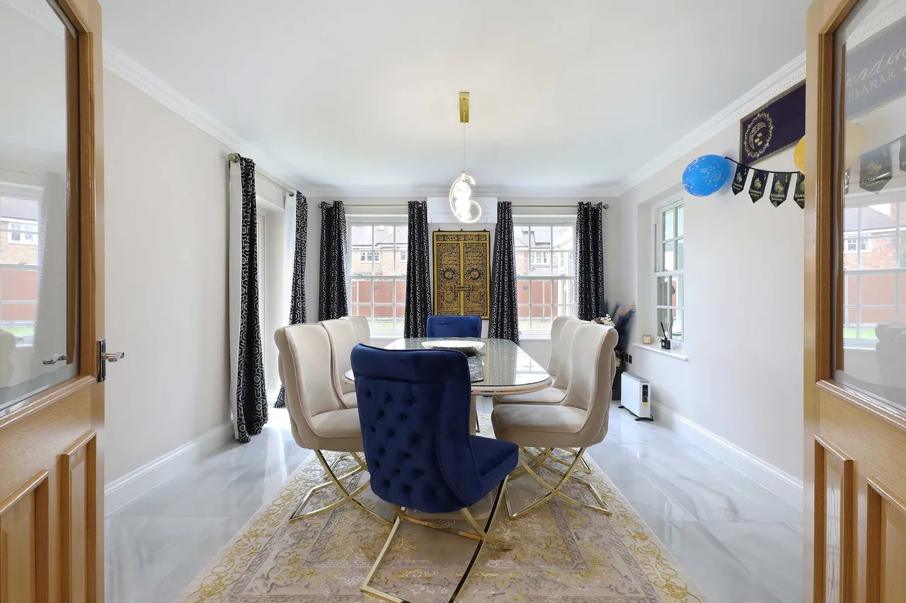 Templewood Lane, Farnham Common, SL2, photo 6