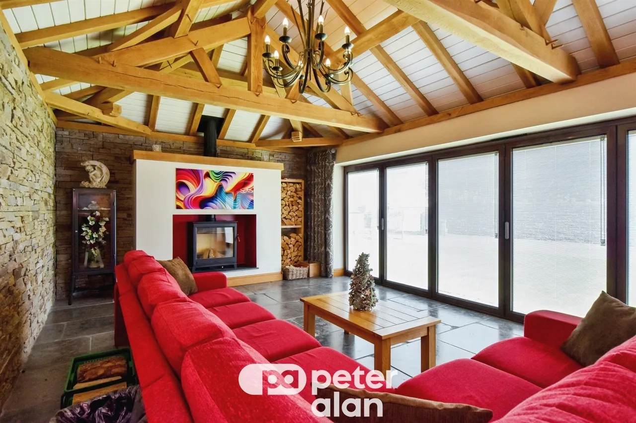 Ty Bruce Lane, Aberdare, CF44, photo 5