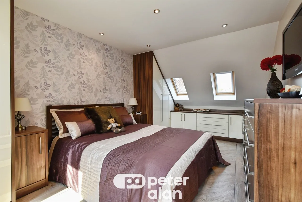 Ty Bruce Lane, Aberdare, CF44, photo 37