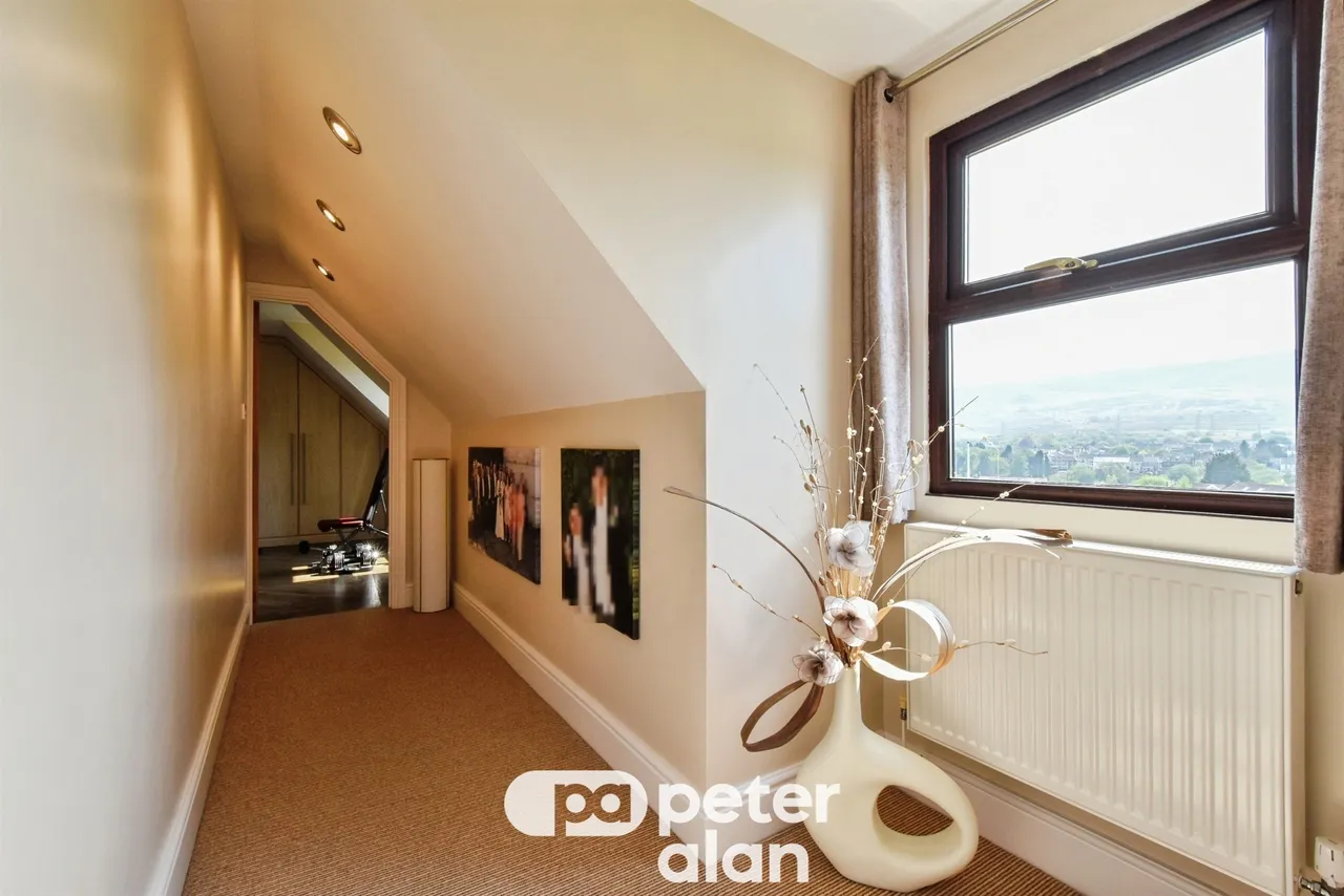 Ty Bruce Lane, Aberdare, CF44, photo 31