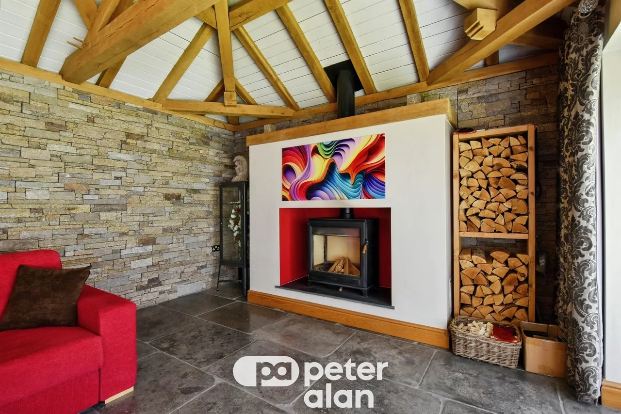 Ty Bruce Lane, Aberdare, CF44, photo 9